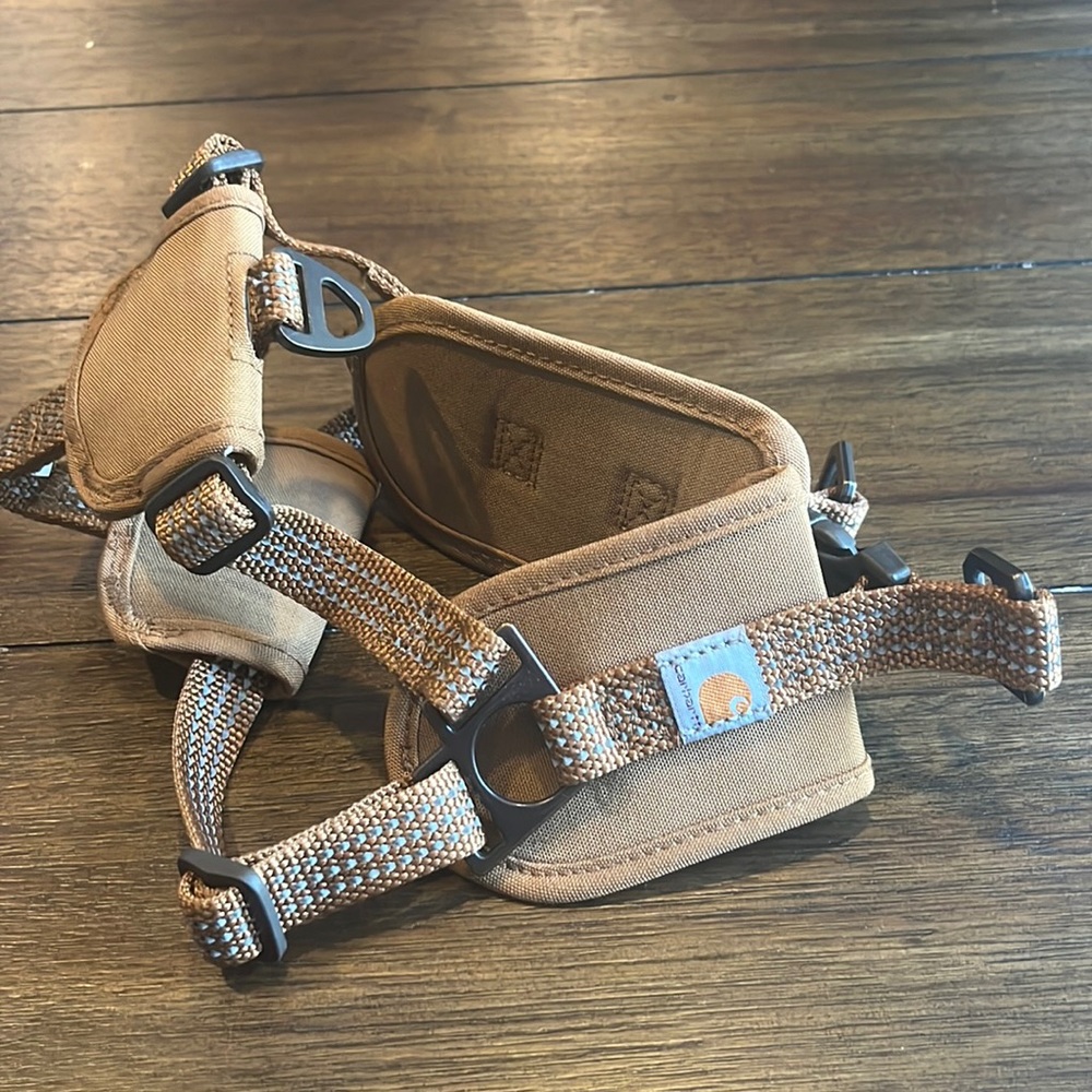 carhartt dog harness never used before!